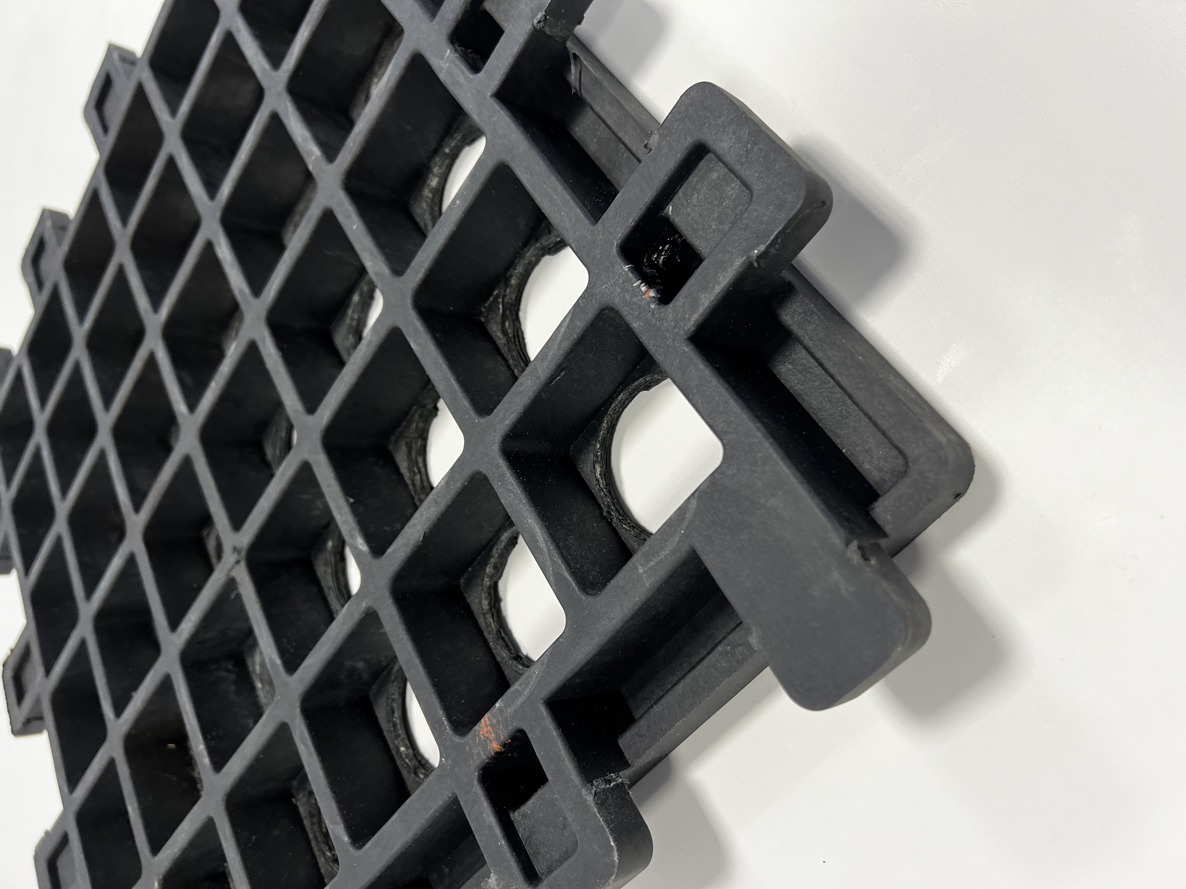 paddocktegel met open zijde naar boven